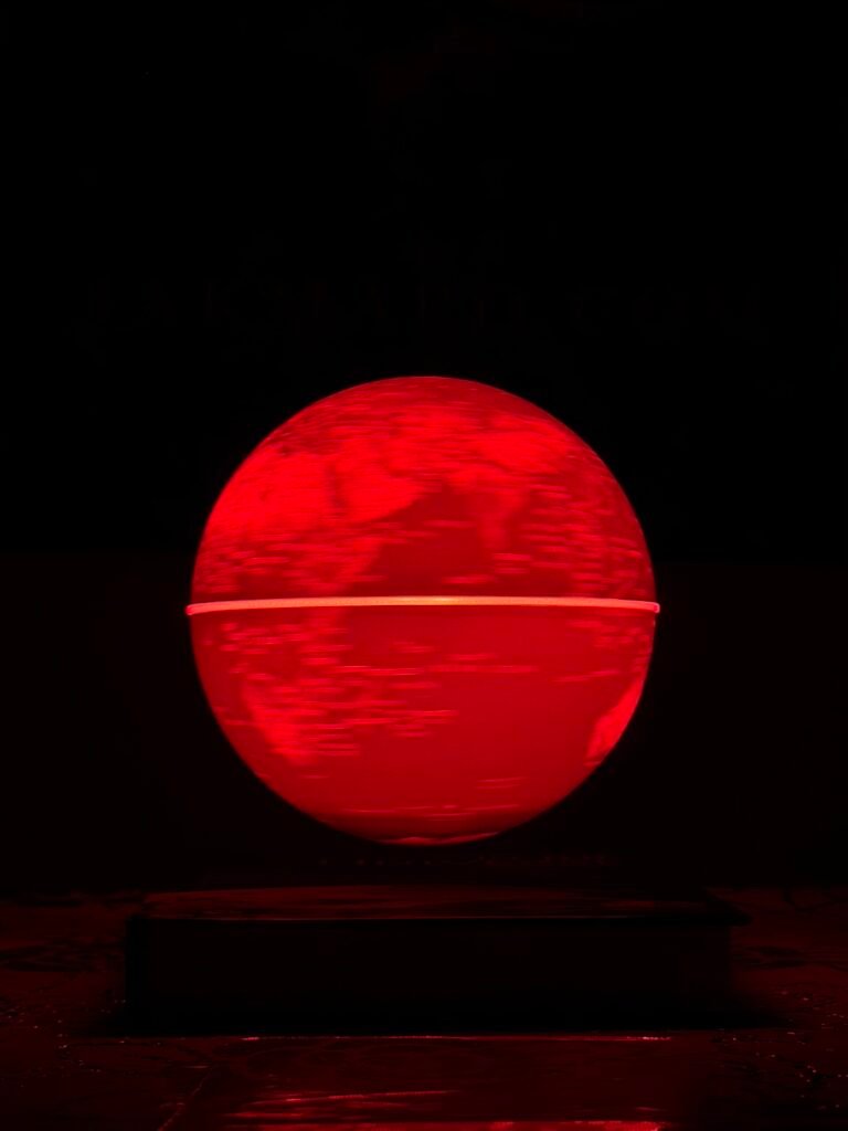 JAKMARO Levitating Magnetic Globe – Floating World Experience